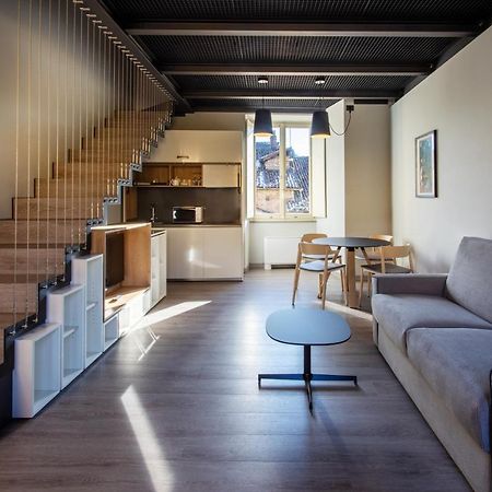 Palazzo Le Poste - Suite And Apartments Парма Екстериор снимка