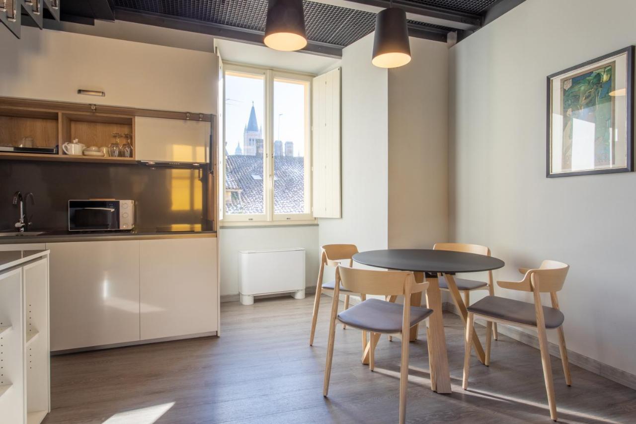 Palazzo Le Poste - Suite And Apartments Парма Екстериор снимка